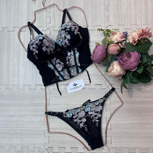 Coordinado lencero bordado para mujer con bustier lukaut