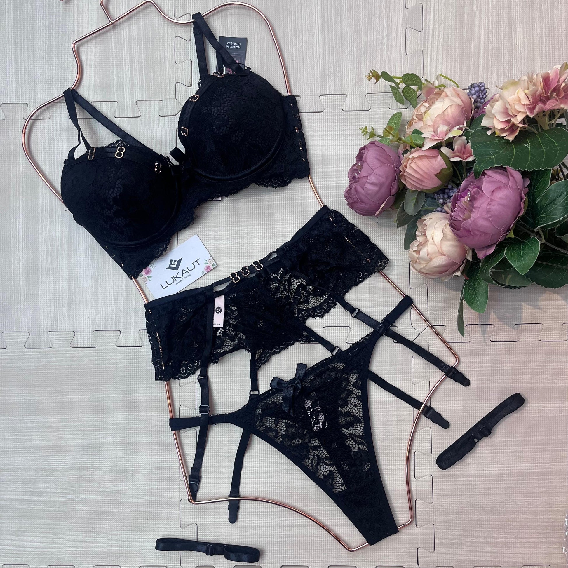 coordinado lencero para mujer de encaje lukaut